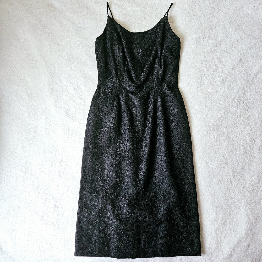 1960's Wiggle Dress 🕸🖤